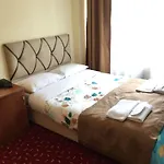 Paris Отель 2*