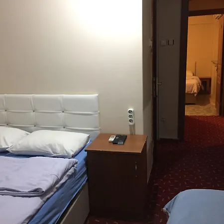 Paris 2*