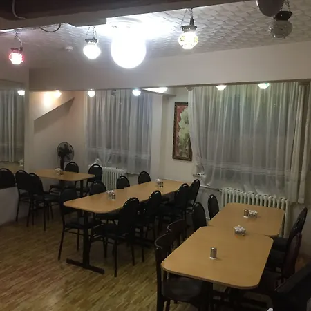 Ξενοδοχείο Paris 2*