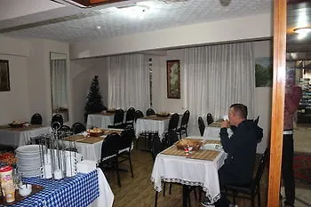 Paris Hotel 2*