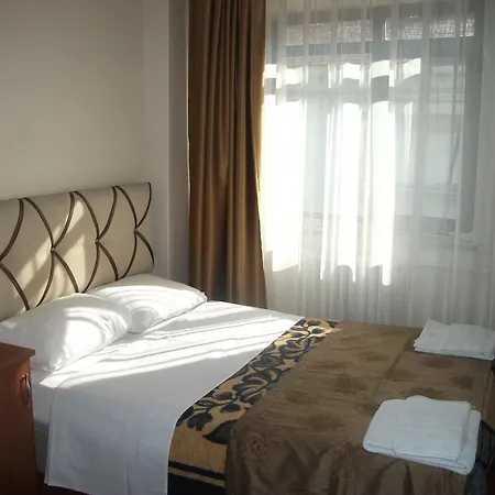 Paris Hotel