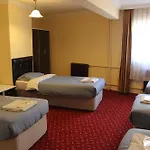 Paris 2*