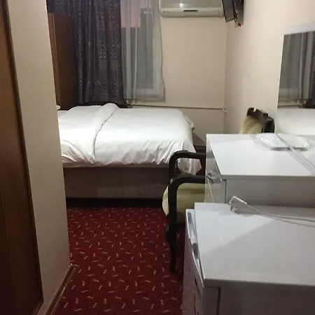 Paris & Отель 2*
