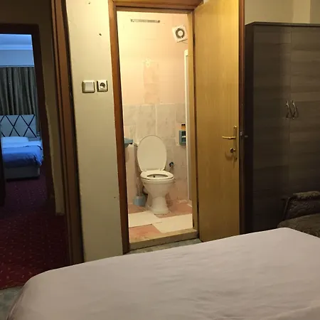 Hotel Paris 2*