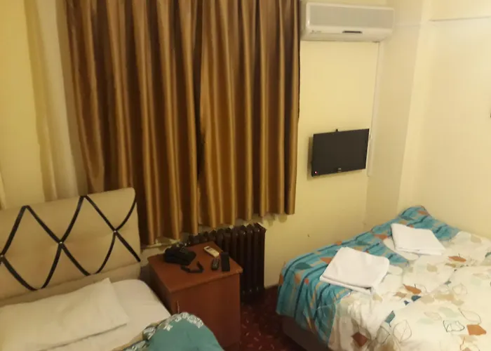 Hotel Paris Estambul