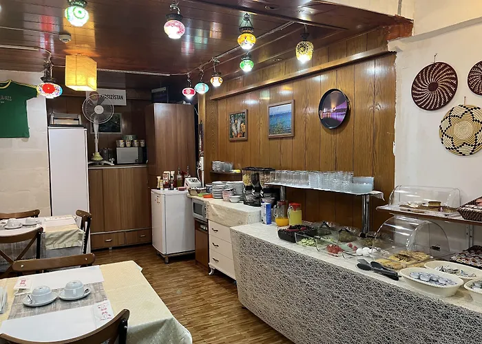 Hotel Paris Estambul